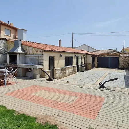 Holiday home El Almendro Del Cura