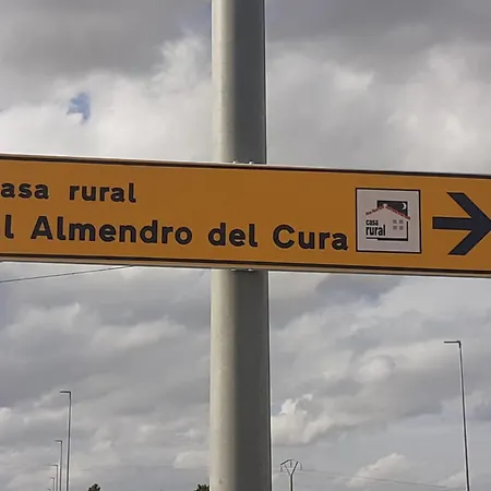 Holiday home El Almendro Del Cura