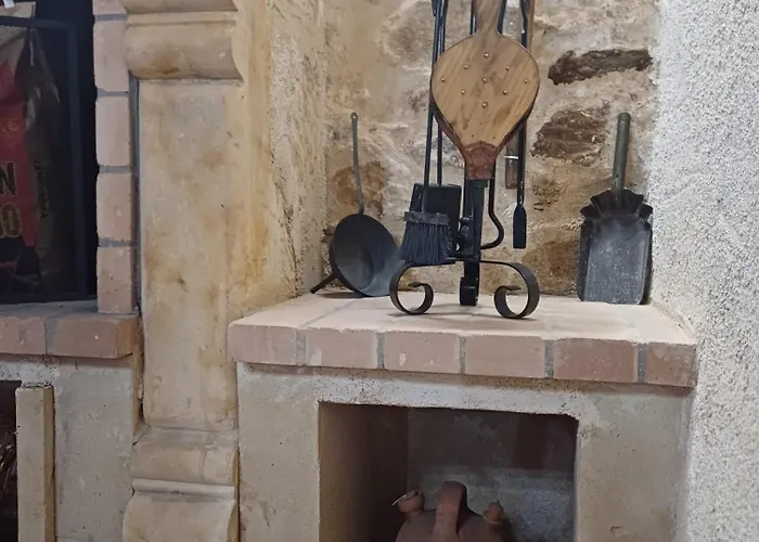 El Almendro Del Cura * Villarmayor (Castile and Leon)